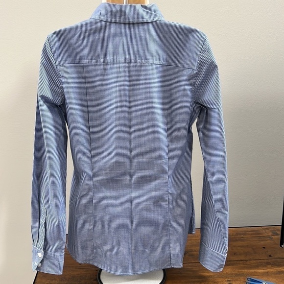 Van Heusen Women’s S/P Long Sleeve Slim Fit Button Front Shirt - Picture 5 of 12